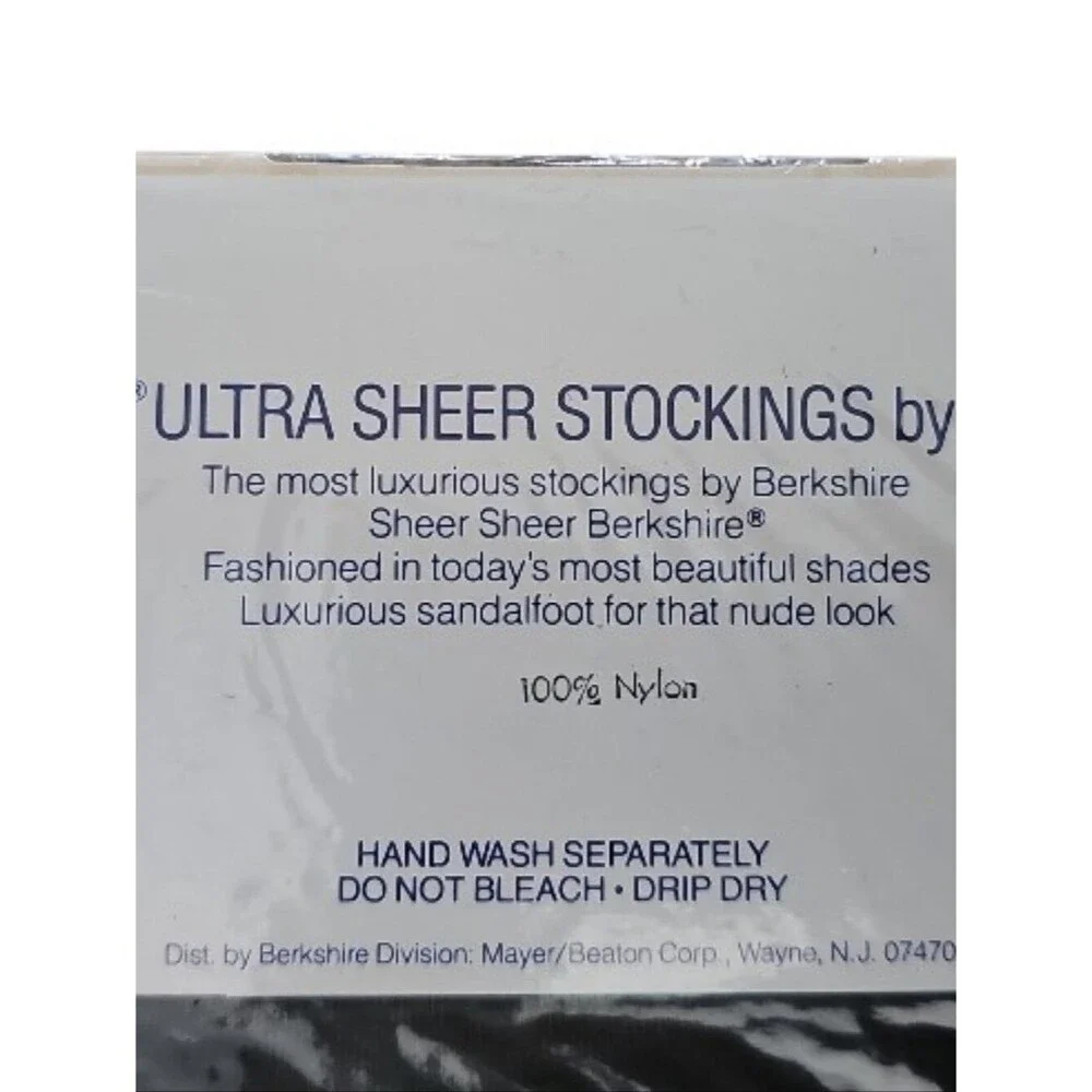 Vintage Berkshire Ultra Sheer Stockings M Black Lace Top Sandalfoot NOS 80s